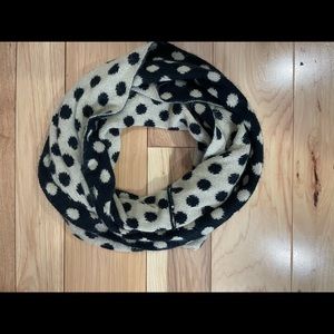 Black and Tan pashmina style scarf